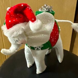 2007 Annalee Christmas elephant
